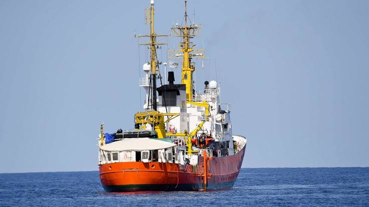 Kapal Aquarius Dipaksa Hentikan Penyelamatan